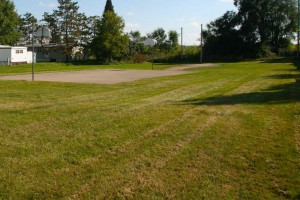 Sunny Acres Mobile Home Community - Basketball Court