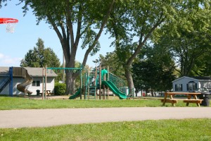 Sunny Acres Mobile Home Community - Park and Playgorund